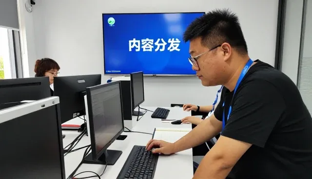 广告设计与制作提升数据分析服务水平